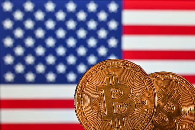 Bild für Artikel mit dem Titel Bitcoin erreicht 70.000 USD, Trump und Harris liegen Kopf an Kopf