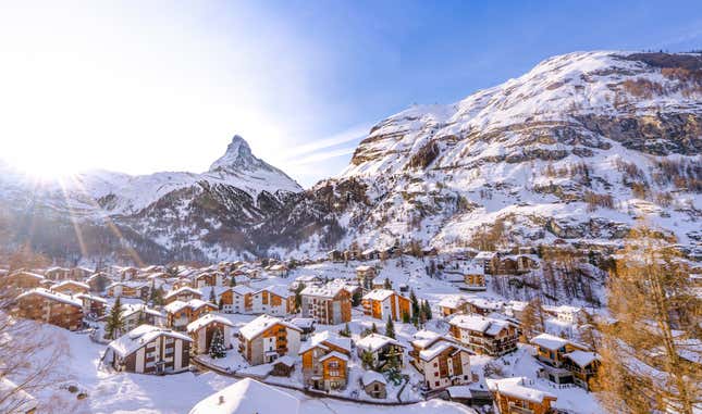 Image for article titled The 6 ski resorts with the most Michelin-starred restaurants in the world