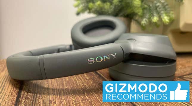 Sony Ult Wear headphones on a desk with a Gizmodo Recommends Badge on it. 