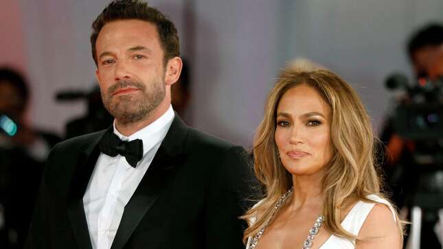 J.Aff née J.Lo and Ben Honeymoon in Paris...With Some of Their Kids