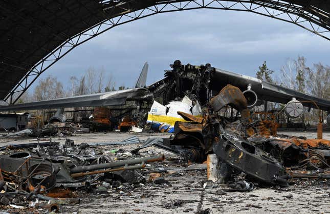 Ukraine Is Reviving the World's Largest Cargo Plane to Honor the ...