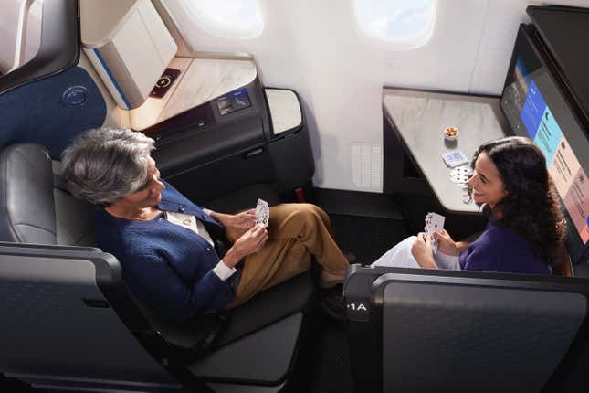 Image for article titled Inside United Airlines' new super-luxury suites: caviar, fancy pajamas, and privacy doors