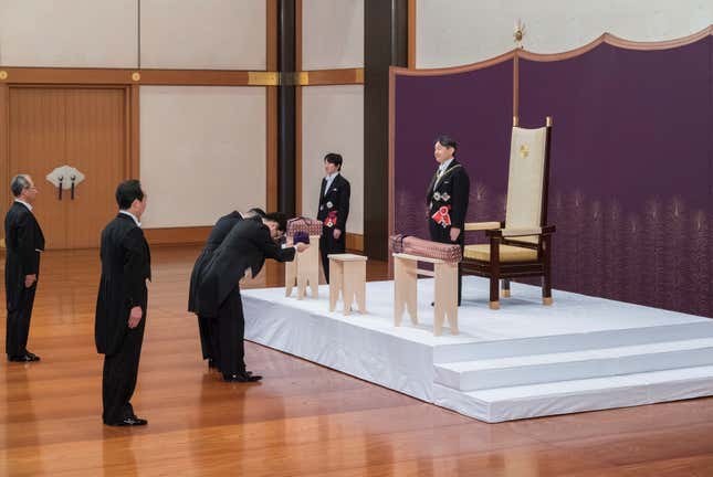 Naruhito inheriting the regalia.