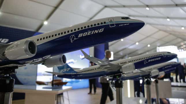 Model Boeing planes