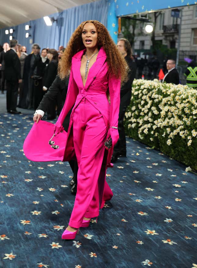 Image for article titled Live 2025 Met Gala: Black Stars&#39; Red Carpet Looks