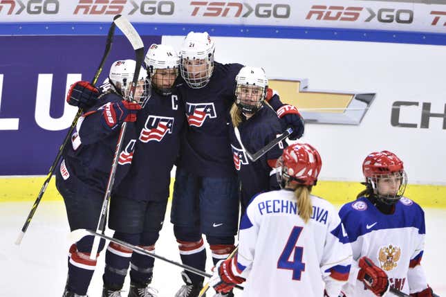 Image for article titled These skiers, snowboarders, curlers, and skaters will have you chanting ‘U-S-A!’