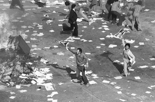 Image for article titled Photos: 40 years since the Iranian Revolution