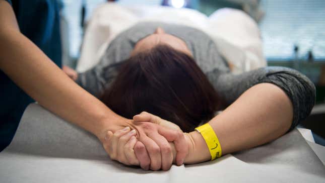 Image for article titled Missouri Woman Denied Emergency Abortion Called a State Senator for Help. He Sent Her to an Anti-Abortion Clinic.