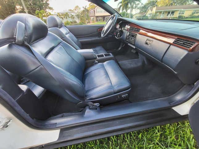 Bild zum Artikel mit dem Titel „Würden Sie für 8.600 US-Dollar in diesem Cadillac Eldorado von 1994 oben ohne gehen?“