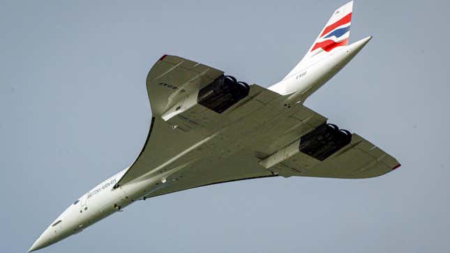 The last Concorde to ever fly, lands at Filton airfield on November 23, 2003 in Bristol, England.