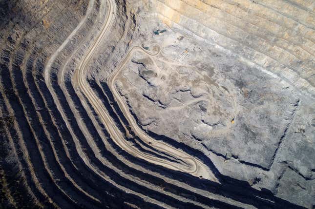 Image for article titled Aerial and satellite photos reveal massive mines scarring the earth’s surface