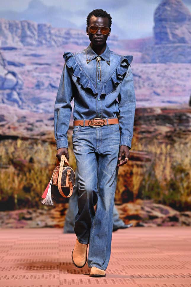 Image for article titled Our 40 Favorite Looks From Pharrell&#39;s Paris Fashion Week Runway Show