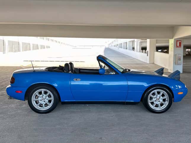 Image for article titled At $8,500, Is This 1991 Mazda MX5 Miata The Answer To Our Prayers?