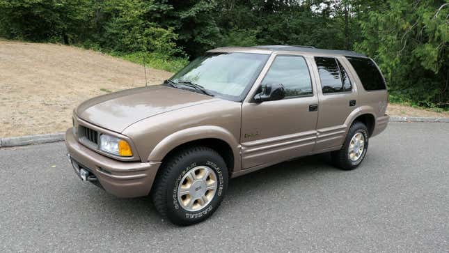 Image for article titled This Oldsmobile Bravada Is The Most Bizarre Thing On Bring A Trailer Right Now