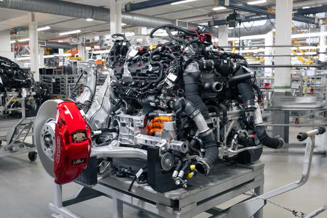 Bentley's new V8 hybrid powertrain