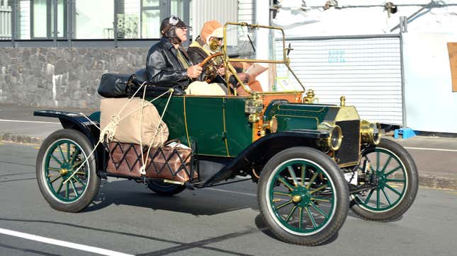 1913 Ford Model T Roadster