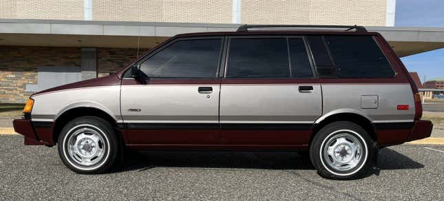 Image for article titled Screw A Crosstrek, Buy This AWD Manual Plymouth Colt Vista Instead