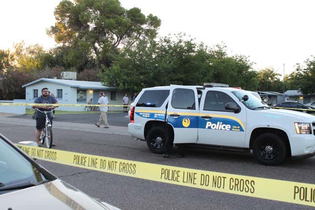 Image for article titled New Footage Shows Phoenix Police Mocking Muslim Man&#39;s Faith as They Kneel on Neck, Killing Him