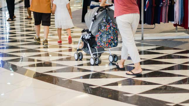 Image for article titled Teach Your Kids to 'Find a Parent' If They Get Lost