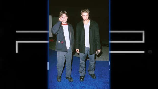 Breckin Meyer & Ryan Phillippe stand side-by-side at the PS2 launch party. 