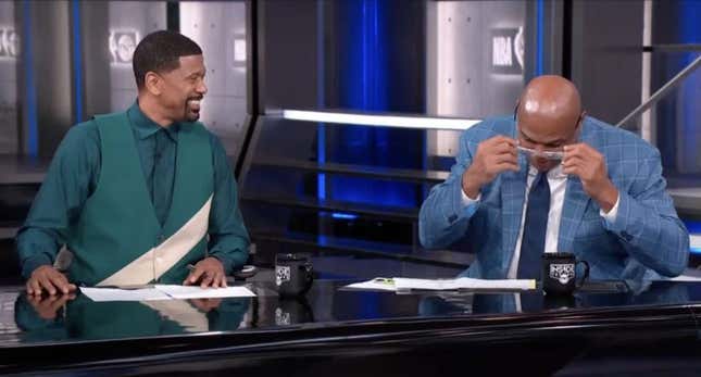 Bild für Artikel mit dem Titel SEHEN SIE: Jalen Rose Clowns Drake  und Charles Barkley bei „Inside the NBA“