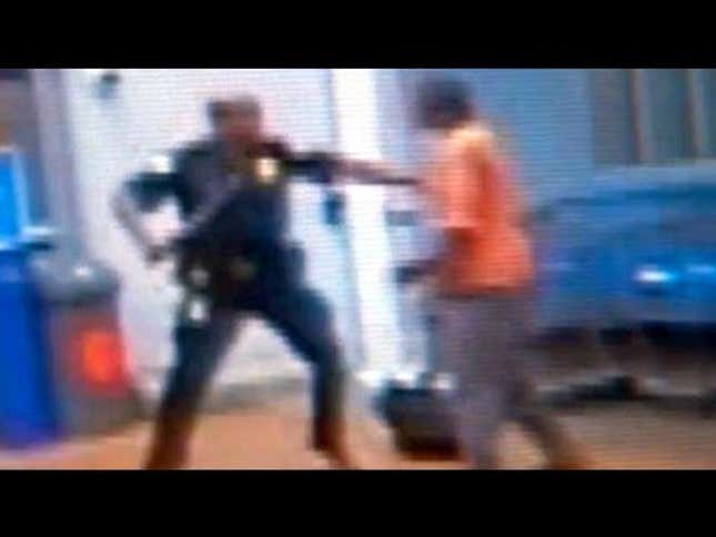 Ex-Atlanta Cop Found Guilty of Breaking Man’s Leg Over a Tomato at Walmart