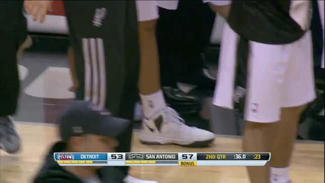 Manu Ginobili Explodes Shoe