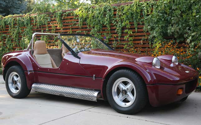 Image for article titled At $18,950, Could This 1992 Maxton Rollerskate Solve Our Transportation Woes?