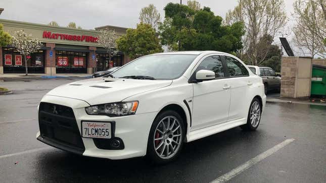 Image for article titled At $25,000, Could This 2015 Mitsubishi Lancer Make You Believe in EVO-lution?