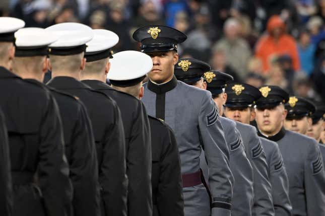 Image for article titled Investigation Finds Hand Signals Flashed at Army-Navy Game Weren&#39;t Racist Because Of Course