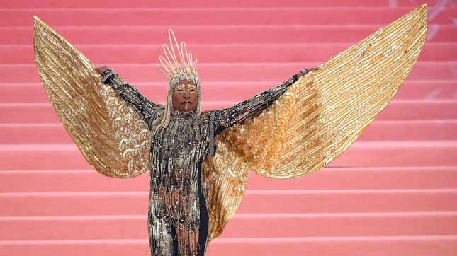  Billy Porter attends The 2019 Met Gala Celebrating Camp: Notes on Fashion on May 06, 2019 in New York City.