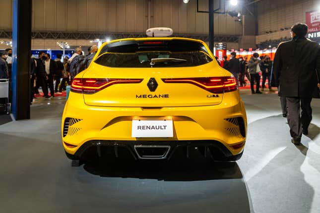 Image for article titled Automakers Brought the Heat at the 2023 Tokyo Auto Salon