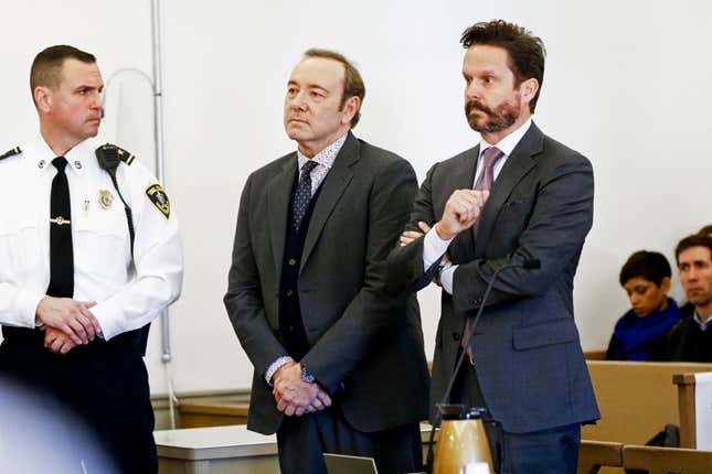 Image for article titled Judge Throws Out Charges Against Spacey After Accuser Refuses to Publicly Reveal His Identity