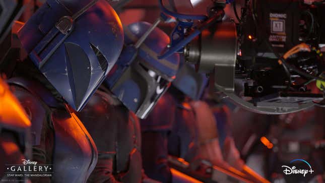 Disney Gallery: Star Wars: The Mandalorian - The Making of Season