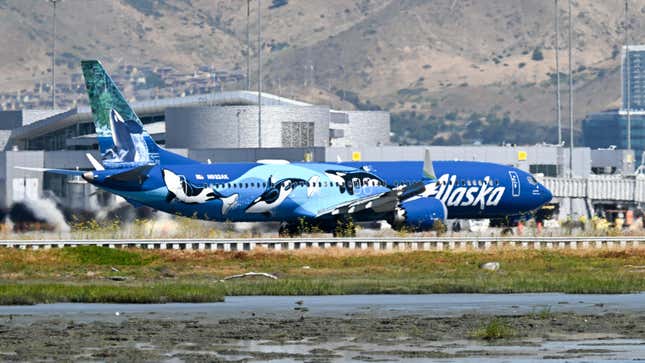 An Alaska Airlines plane