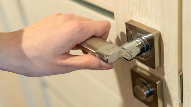 When to Tell Your Landlord You Need a New Lock