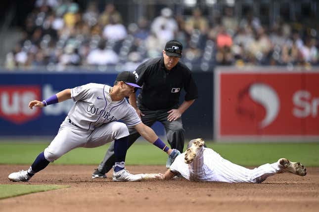 May 14, 2016: San Diego Padres shortstop Alexei Ramirez #10 turns a double  play in the Major League Baseball game between the Milwaukee Brewers and  the San Diego Padres at Miller Park