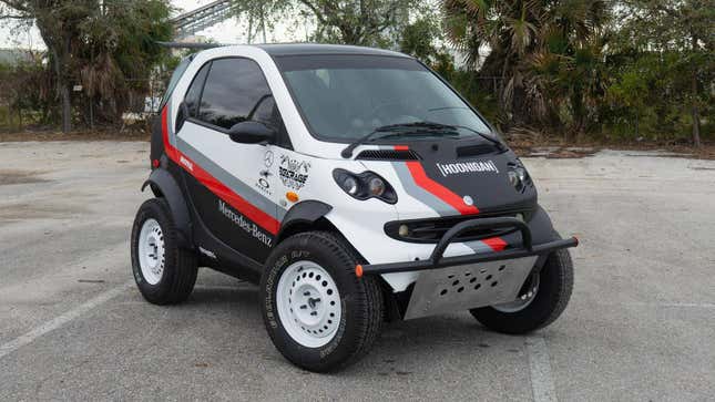 Smart ForTwo lifted off-road