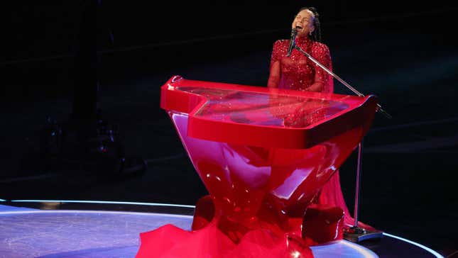 Alicia Keys mistake erased from Super Bowl record