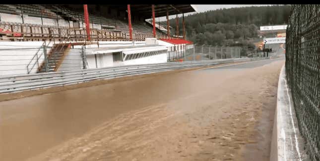 Spa-Francorchamps on X: AAAand it's raining