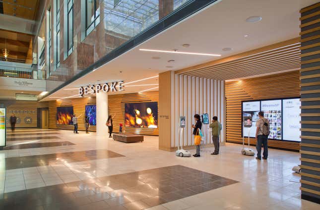 Nestled between retail stores and the movie theaters, Bespoke is a coworking space on the fourth floor of the Westfield Shopping Centre in downtown San Francisco.