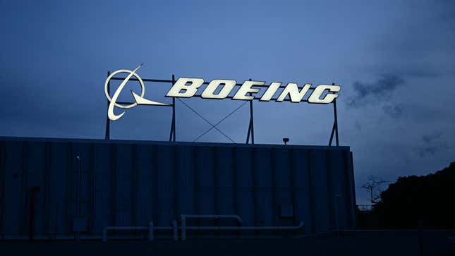 Image for article titled Boeing&#39;s Latest Problem: A Cargo Plane&#39;s Exploding Engine