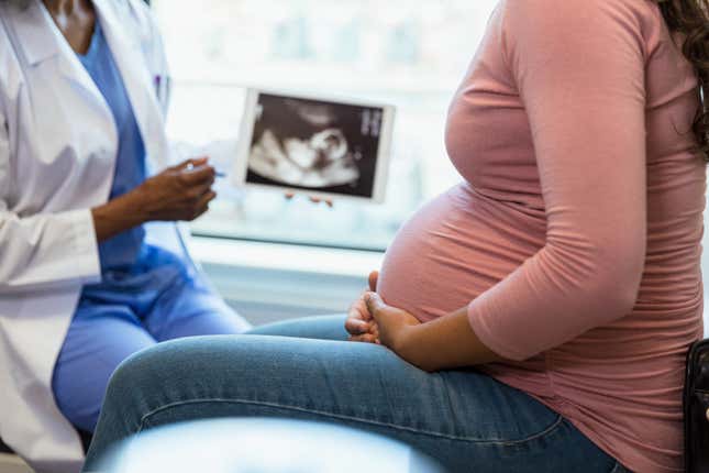 Image for article titled Maternity Ward Shuttering In The Wake of Tragic Death of Black Mother