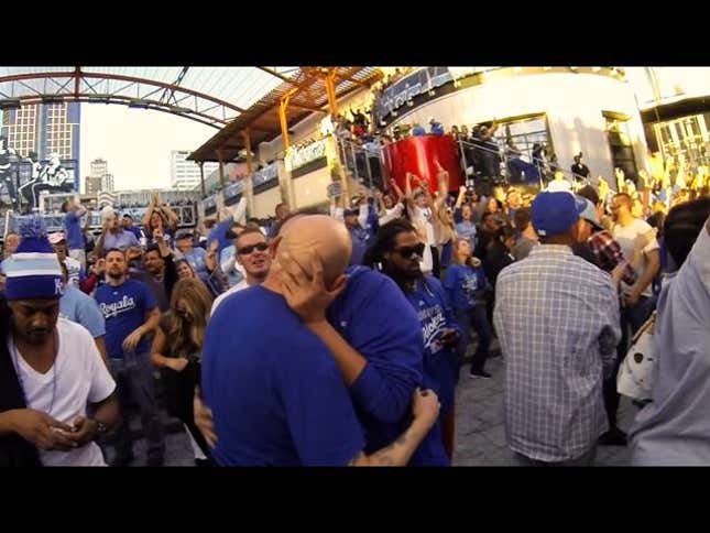 Royals Fans Celebrate Pennant With Long, Sloppy Victory Kiss