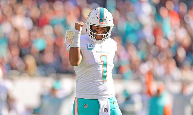 Tua Tagovailoa contract: What could Dolphins be looking at?