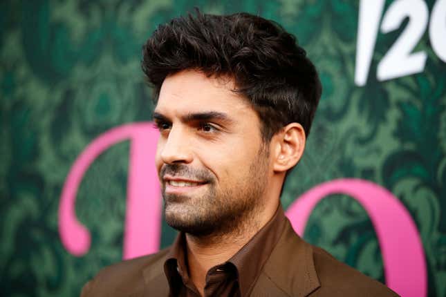 Sean Teale