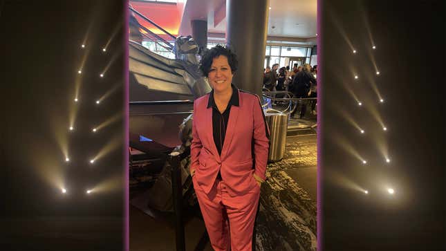 Stephanie Tinsley Fitzwilliam waers a pink suit at The Game Awards. 