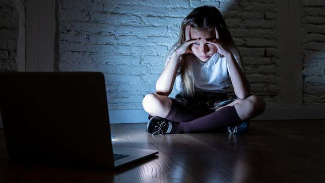 FTC adding child psychologists to monitor internet cause mental health