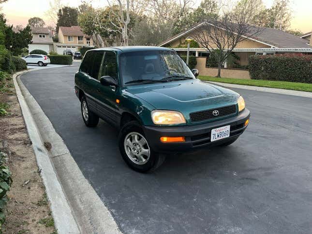 Image for article titled At $5,880, Will This 1996 Toyota RAV4 Get A Rave Review?