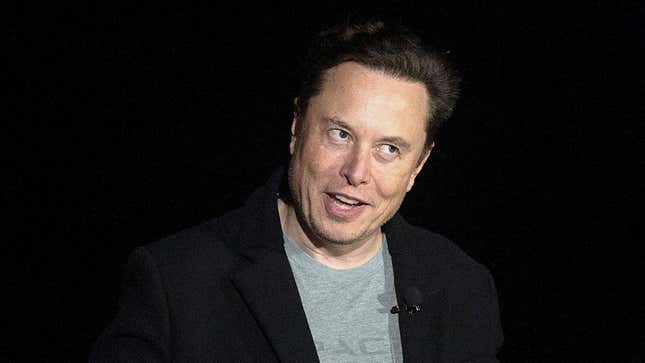 Image for article titled What Elon Musk Told Twitter Employees During His First Company Meeting